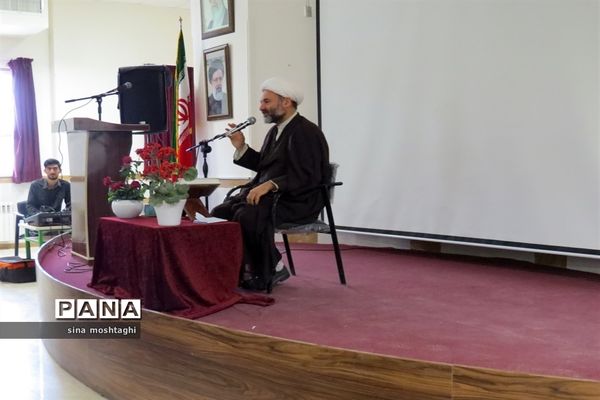 محفل قرآنی هنرستان امام خمینی(ره) شهرستان بجنورد