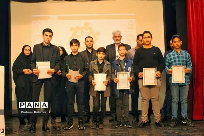 جلسه رؤسای شورای دانشآموزی پسران منطقه ۱۶