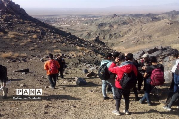 ‌کوه‌پیمایی هنرجویان هنرستان شهید‌دیواندری سبزوار