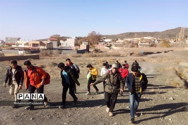 ‌کوه‌پیمایی هنرجویان هنرستان شهید‌دیواندری سبزوار