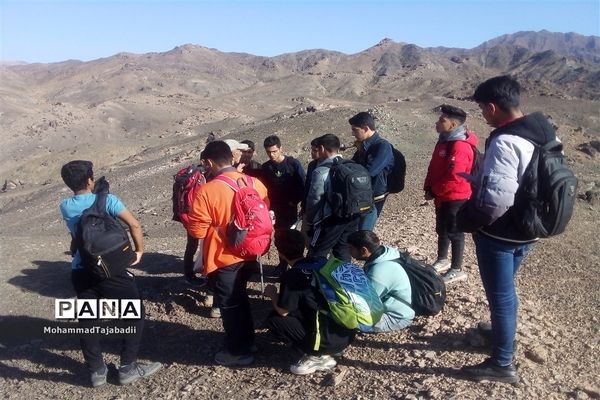 ‌کوه‌پیمایی هنرجویان هنرستان شهید‌دیواندری سبزوار