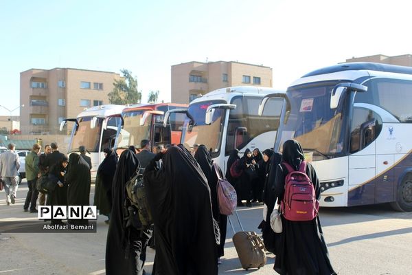 اعزام دانش‌آموزان مدارس دخترانه ناحیه چهار قم به اردوی راهیان نور
