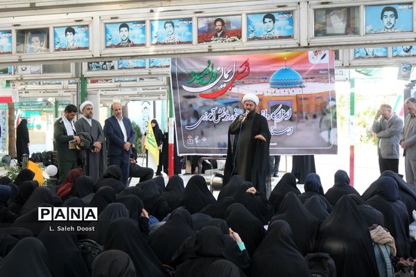 اعزام دانش‌آموزان مدارس دخترانه ناحیه چهار قم به اردوی راهیان نور