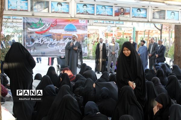 اعزام دانش‌آموزان مدارس دخترانه ناحیه چهار قم به اردوی راهیان نور