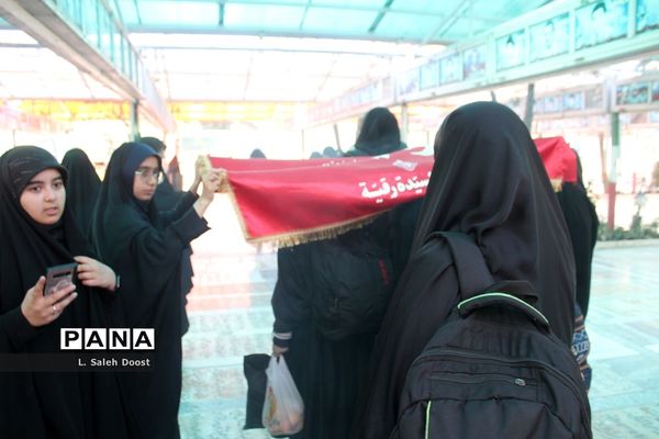 اعزام دانش‌آموزان مدارس دخترانه ناحیه چهار قم به اردوی راهیان نور