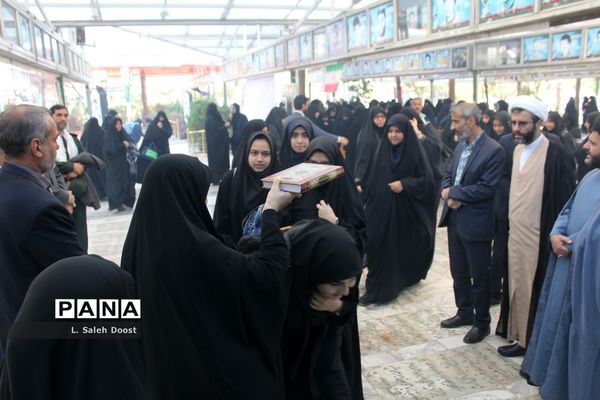 اعزام دانش‌آموزان مدارس دخترانه ناحیه چهار قم به اردوی راهیان نور