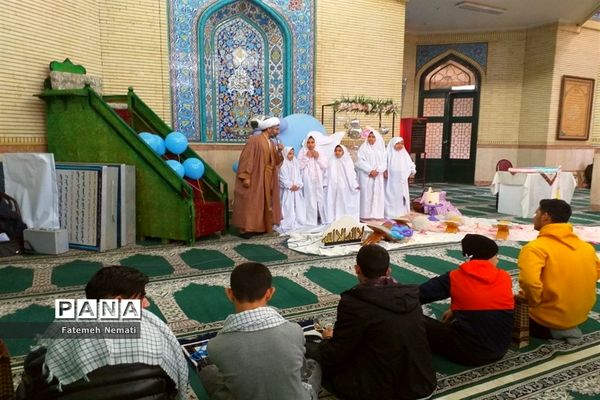 برگزاری جشن تکلیف ویژه دانش‌آموزان بهزیستی در شهرستان ملارد