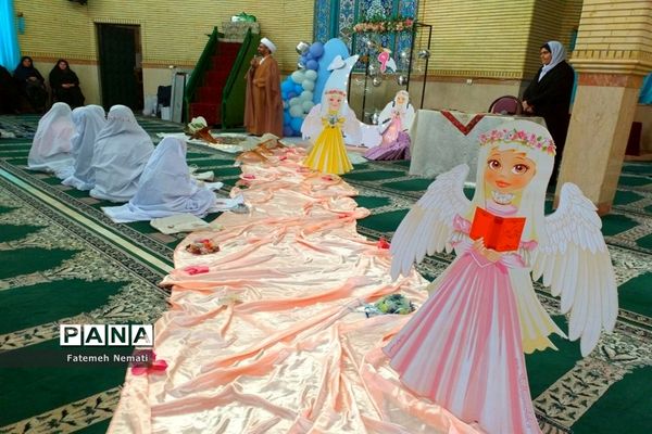 برگزاری جشن تکلیف ویژه دانش‌آموزان بهزیستی در شهرستان ملارد
