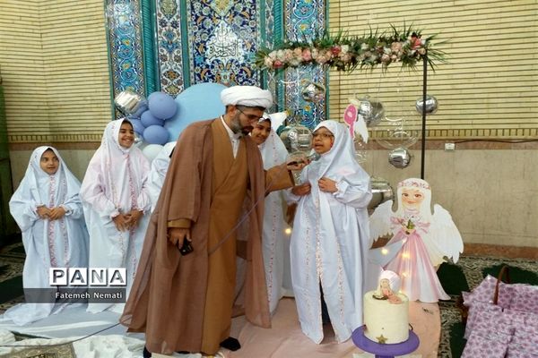 برگزاری جشن تکلیف ویژه دانش‌آموزان بهزیستی در شهرستان ملارد