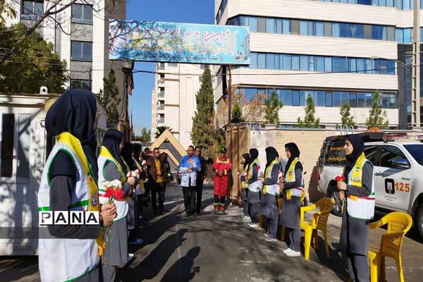 مانور زلزله دردبیرستان فرزانگان امین ۱, ناحیه ۳