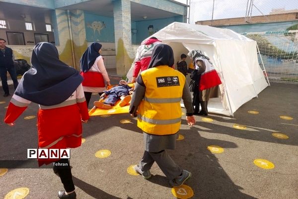 بیست و پنجمین مانور زلزله در منطقه ۱۸ تهران