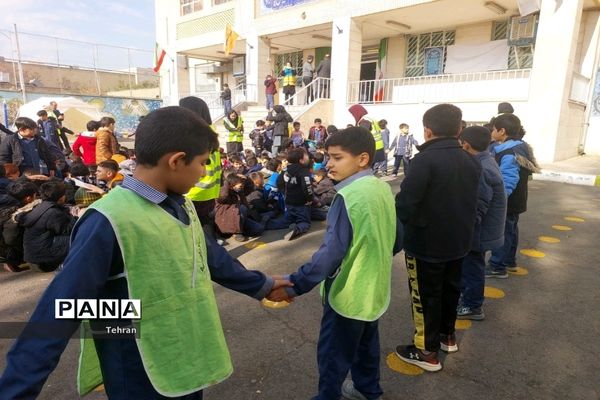 بیست و پنجمین مانور زلزله در منطقه ۱۸ تهران
