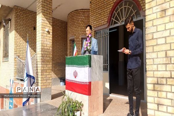 مانور سراسری زلزله در دبیرستان مسلم شهرستان ملارد