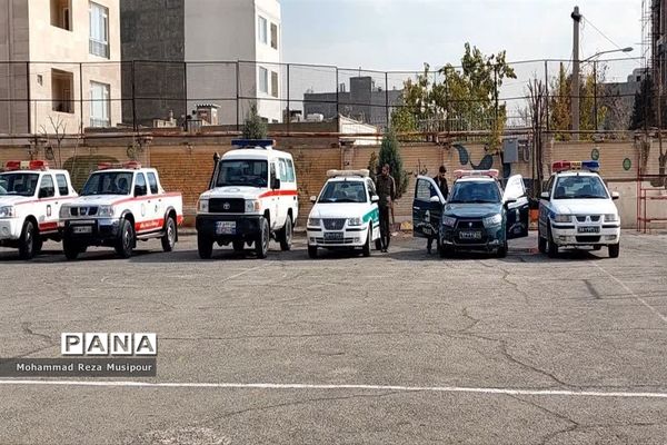 مانور سراسری زلزله در دبیرستان مسلم شهرستان ملارد