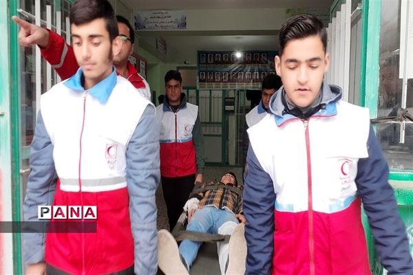 بیست و پنجمین مانور سراسری زلزله در مدارس شهرستان کلات