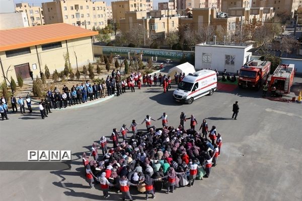 بیست و پنجمین مانور سراسری زلزله و ایمنی در استان مرکزی