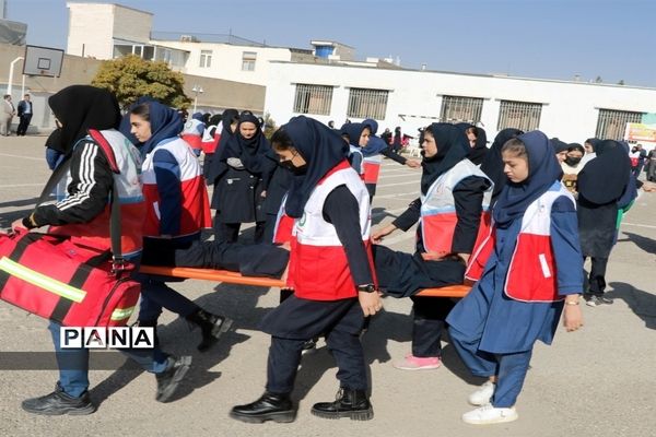 بیست و پنجمین مانور سراسری زلزله و ایمنی در استان مرکزی