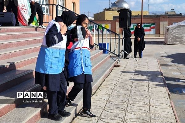 بیست‌وپنجمین مانور زلزله در مدرسه سحر پاکدشت