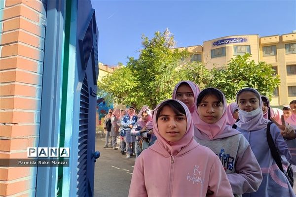 بازدید علمی دانش‌آموزان دبستان شاهد فاطمه الزهرا(س)ازموزه تاریخ طبیعی و تکنولوژی دانشگاه شیراز