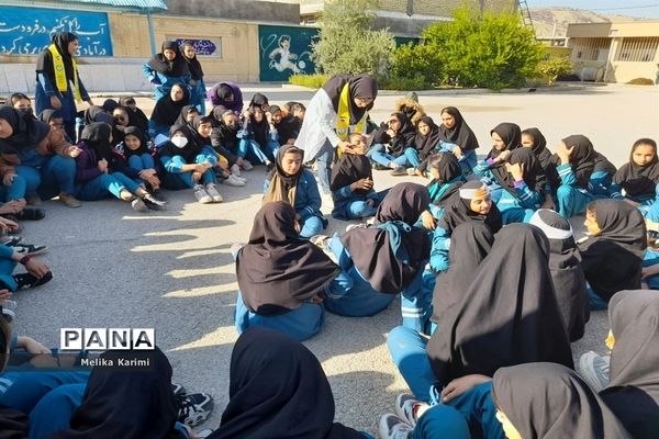 مانور زلزله در دبیرستان دخترانه شهید‌اژدری کوهمره نودان