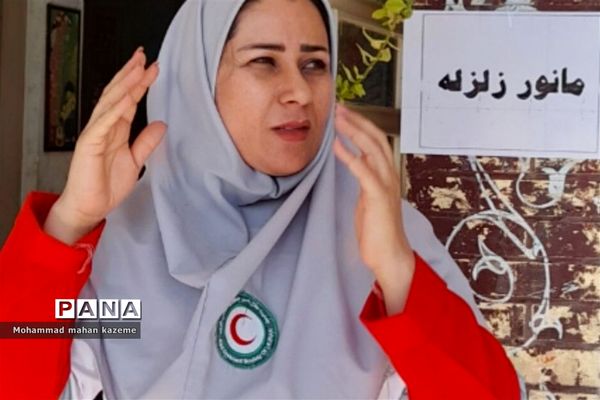 برگزاری مراسم مانور زلزله در دبستان حضرت ابوالفضل(ع) ناحیه یک شیراز