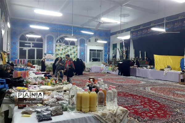 برگزاری نمایشگاه صنایع دستی و تولیدات خانگی بانوان در خلیل آباد