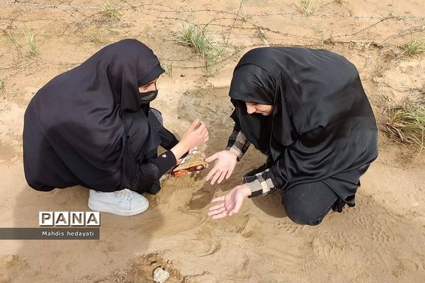 دانش‌آموزان رودهن در اردوی راهیان نور