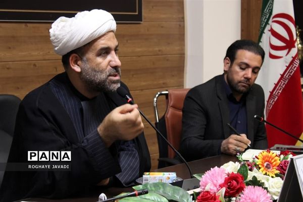 جلسه هم اندیشی انجمن اسلامی دانش‌آموزان ناحیه یک بهارستان
