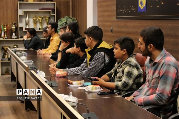 جلسه هم اندیشی انجمن اسلامی دانش‌آموزان ناحیه یک بهارستان
