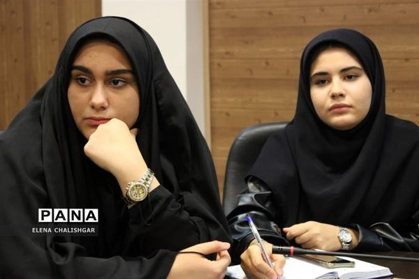 کارگاه آموزشی طرح هر مدرسه یک خبرنگار در ناحیه یک بهارستان