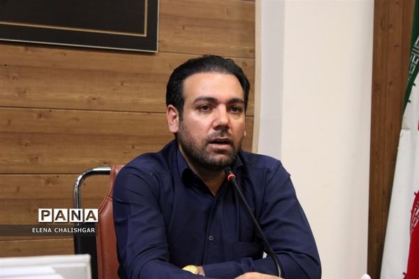 کارگاه آموزشی طرح هر مدرسه یک خبرنگار در ناحیه یک بهارستان