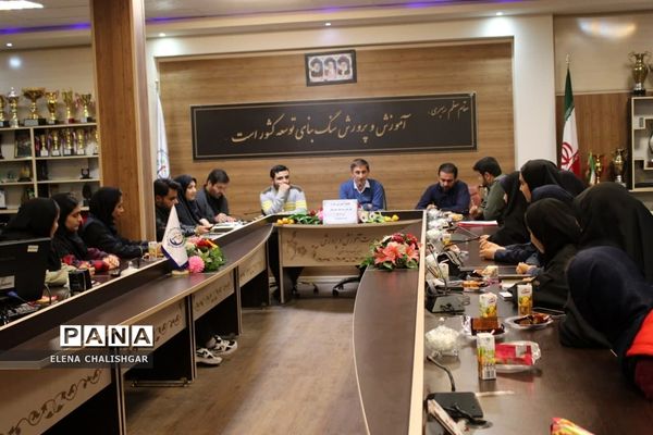 کارگاه آموزشی طرح هر مدرسه یک خبرنگار در ناحیه یک بهارستان