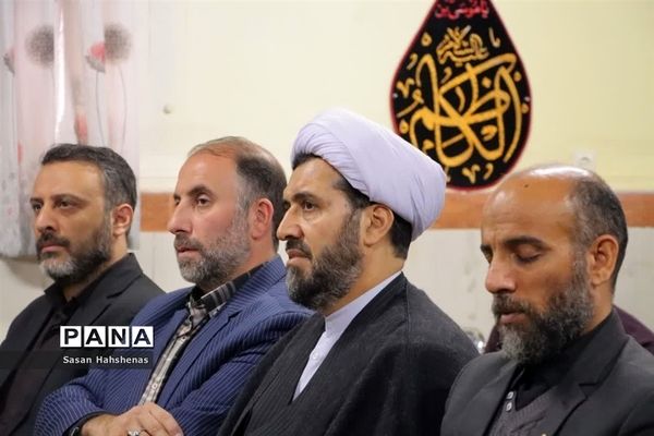 محفل انس با قرآن‌کریم درآموزشگاه ناصری‌منش اسلامشهر