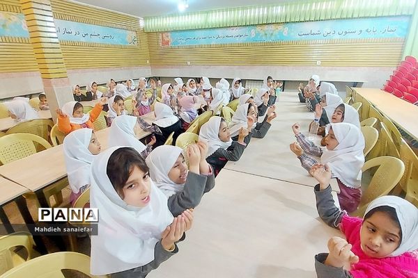 تدریس خلاقانه در دبستان حکمت نبوی ناحیه دو ری