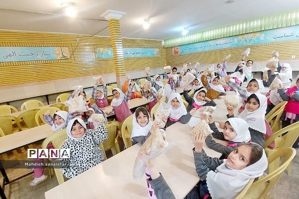تدریس خلاقانه در دبستان حکمت نبوی ناحیه دو ری