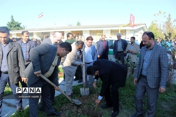 آغاز طرح مردمی کاشت یک میلیارد درخت همزمان با سراسر کشور در گلوگاه