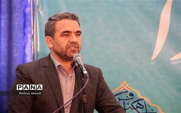 دانش‌آموزان آماده ورود به میدان‌های علمی ناشناخته باشند