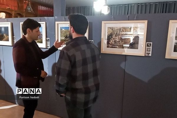 افتتاح عصاره و دستاورد عکاسان در گالری موسسه توسعه هنرهای معاصر شهریار