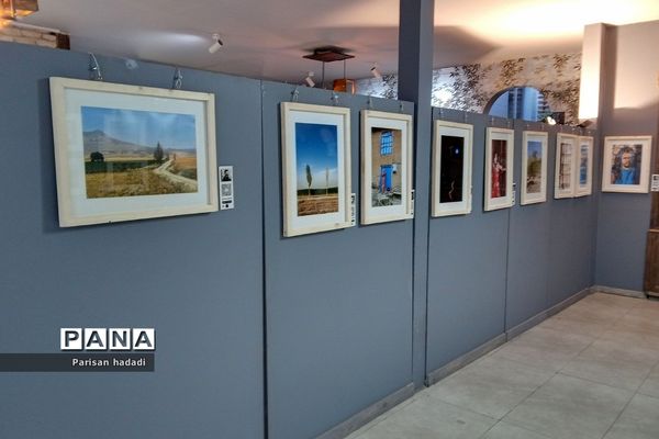 افتتاح عصاره و دستاورد عکاسان در گالری موسسه توسعه هنرهای معاصر شهریار