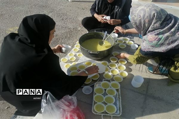 ایستگاه صلواتی در دبستان شاهد عبدالرحمن آدمی ابرکوه