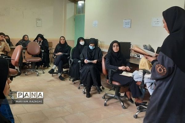 جلسه توانمندسازی دبیران درس تفکر و سبک زندگی کهریزک