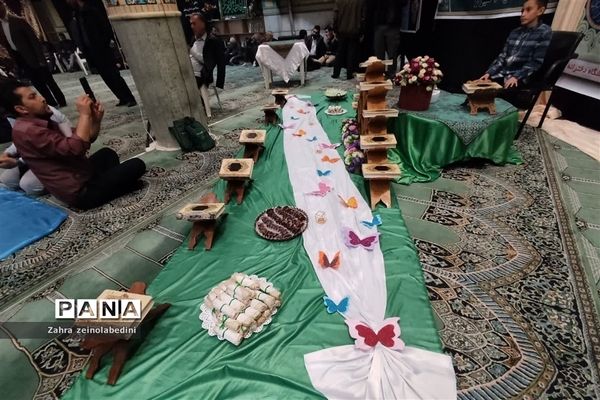 گرامیداشت هفته قرآن و عترت با برگزاری مراسم انس با قران کریم در طرح مسجد، منزل، مدرسه ناحیه یک شیراز
