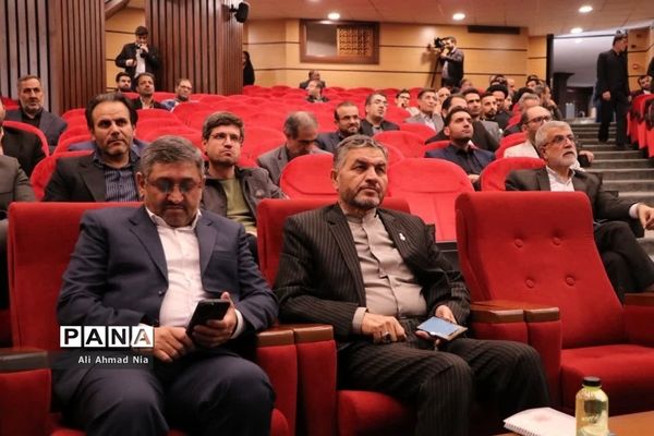 مراسم تجلیل از پژوهشگران و فناوران برتر استان قم