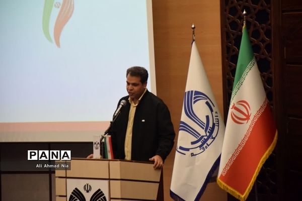 مراسم تجلیل از پژوهشگران و فناوران برتر استان قم