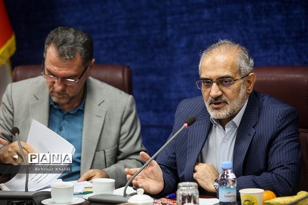 دیدار معاون رئیس‌جمهوری با همکاران دفتر امور مجلس وزارت آموزش و پرورش