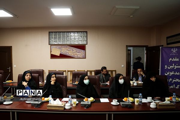 دیدار معاون رئیس‌جمهوری با همکاران دفتر امور مجلس وزارت آموزش و پرورش
