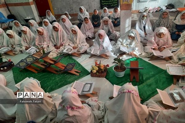 محفل انس با قرآن در مدارس شهرستان بام و صفی‌آباد