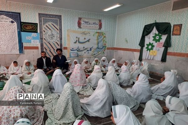 محفل انس با قرآن در مدارس شهرستان بام و صفی‌آباد