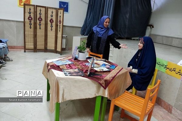 تصویرگر کتاب‌های کودک مهمان ویژه در کانون پرورش فکری کودکان و نوجوانان شهر اندیشه