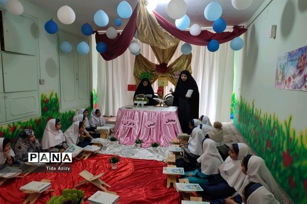 برگزاری محفل انس با قرآن در مدارس شهرستان فعال